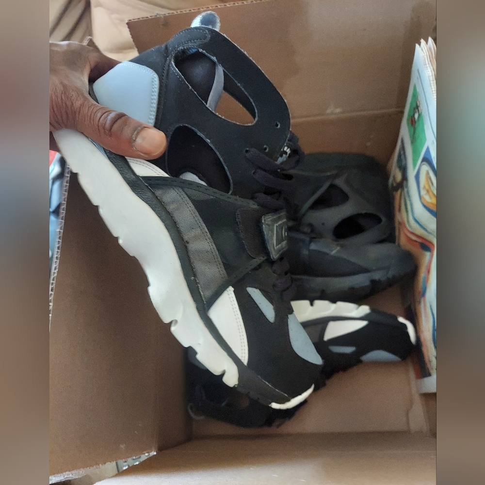 2014 Nike air Trainer Huarache "Bo Jackson" size 10.5, Good condition